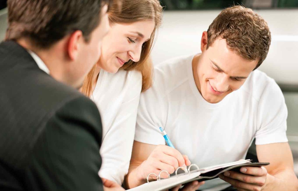 cosign-hurt-credit-iStockphoto