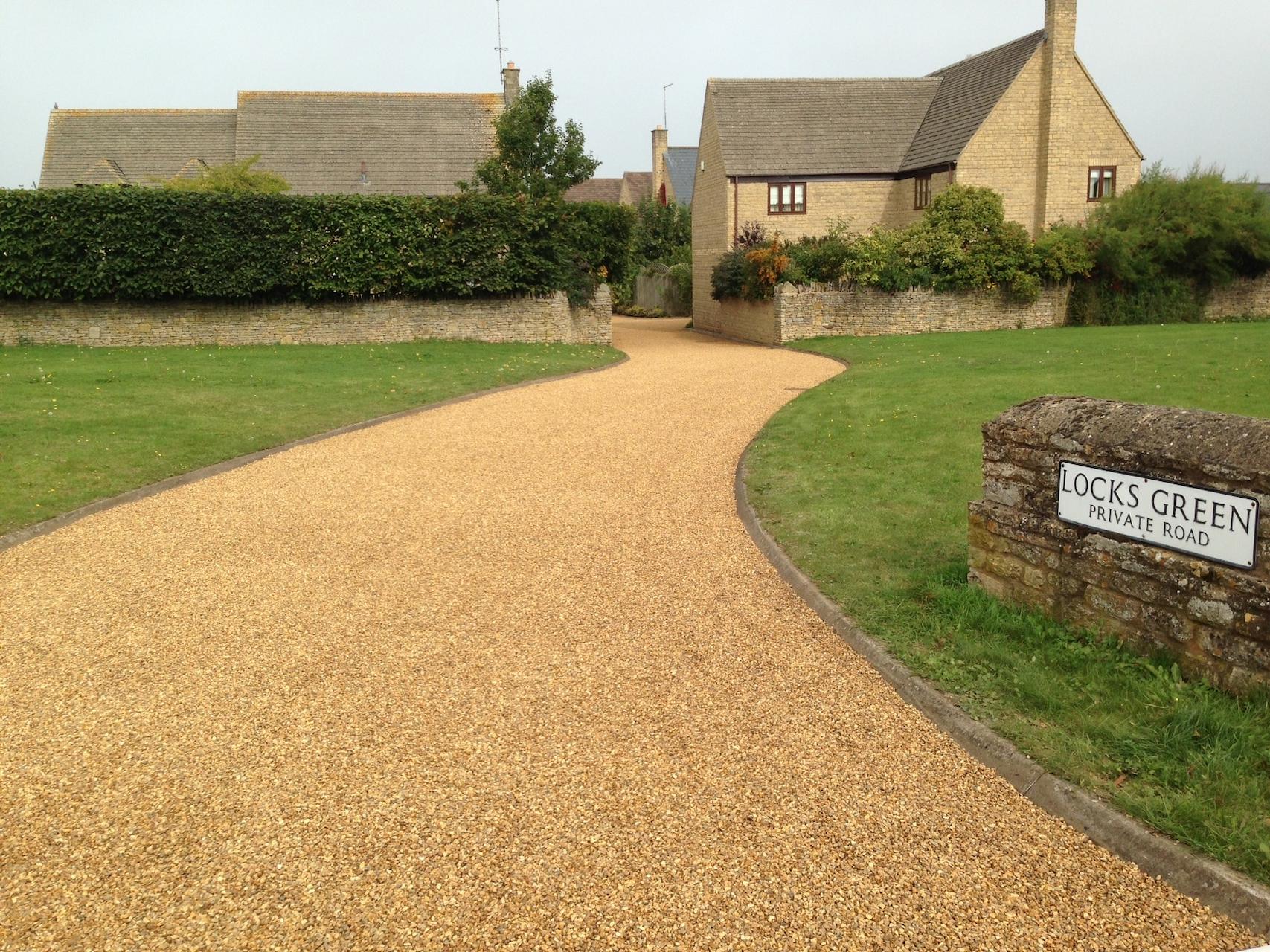 Reasons Which Make Tar And Chip Driveways Preferred Choice For Users