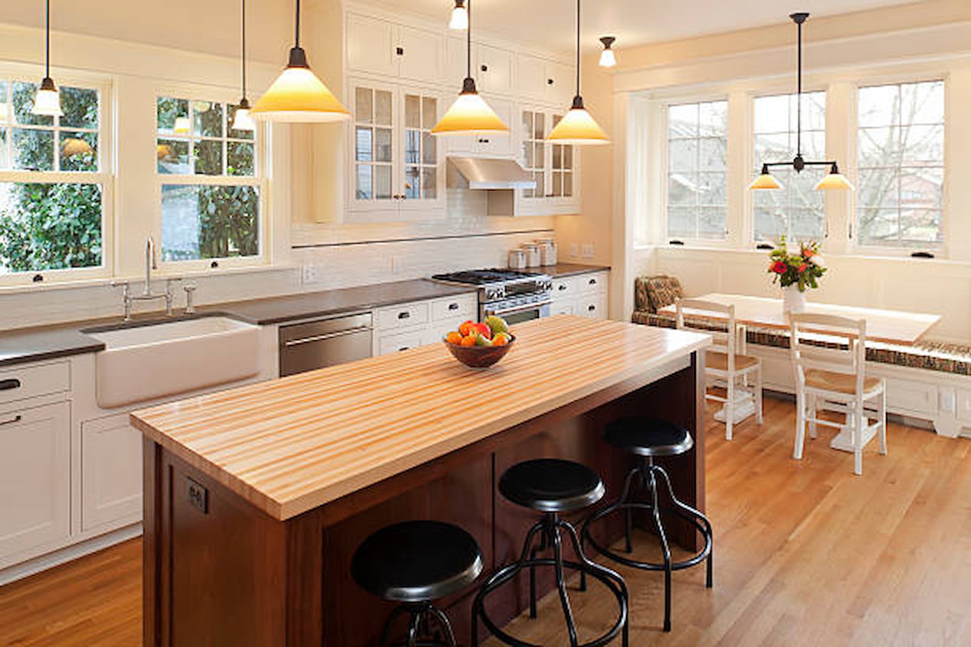 Stylish And Functional Kitchen Pendant Lights For Every Budget